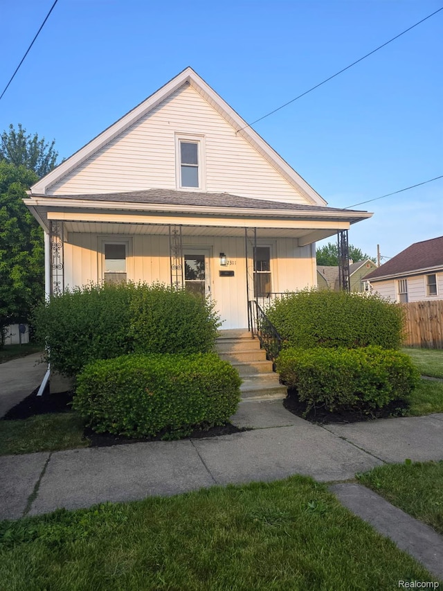 2311 S Jefferson St, Bay City, MI 48708 - photo 3