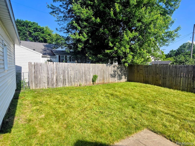2311 S Jefferson St, Bay City, MI 48708 - photo 8