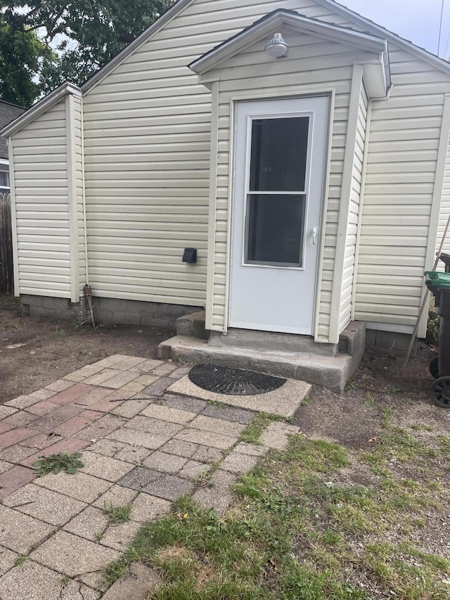 1111 S Quarterline Rd, Muskegon, MI 49442 - property entrance