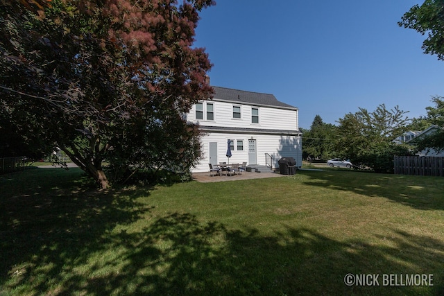 2036 Dawson Ave NE, Grand Rapids, MI 49505 - back of property with a patio