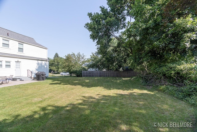 2036 Dawson Ave NE, Grand Rapids, MI 49505 - view of yard with a patio