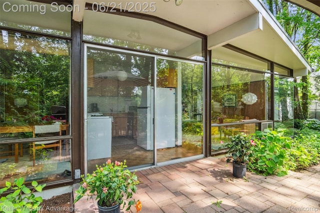 5959 Rosetta St, Dearborn Heights, MI 48127 - view of unfurnished sunroom