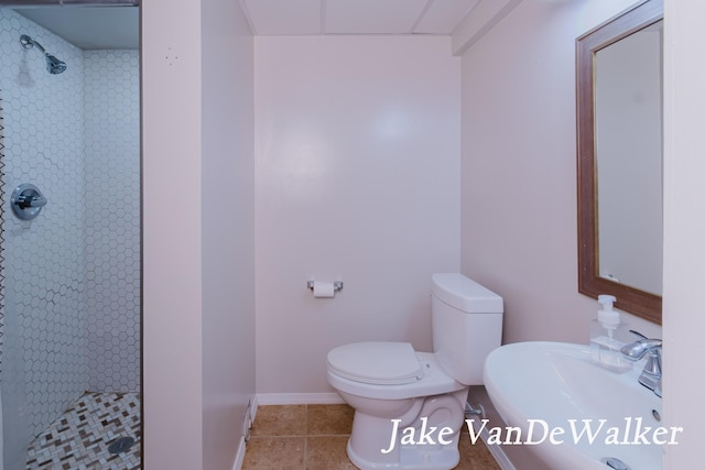 6835 Countryview Dr, Kalamazoo, MI 49009 - full bathroom with a tile shower and tile patterned floors
