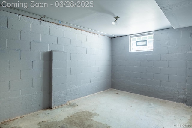 785 Kenilworth Ave, Pontiac, MI 48340 - view of basement
