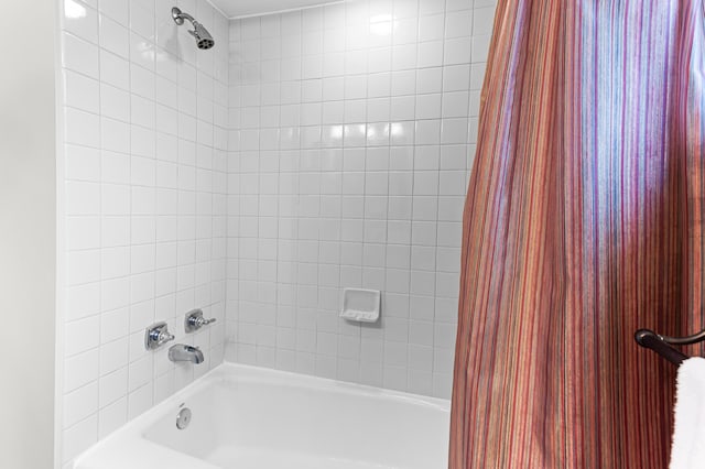 525 Langfield St, Northville, MI 48167 - bathroom featuring shower / tub combo