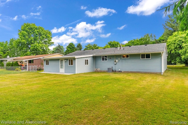 6761 Mels Dr, Ruby, MI 48049 - rear view of house