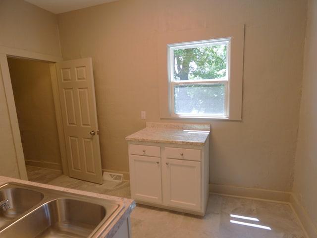 460 Colfax Ave, Benton Harbor, MI 49022 - photo 8