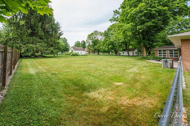 1555 W Ellis Ave, Belding, MI 48809 - photo 2