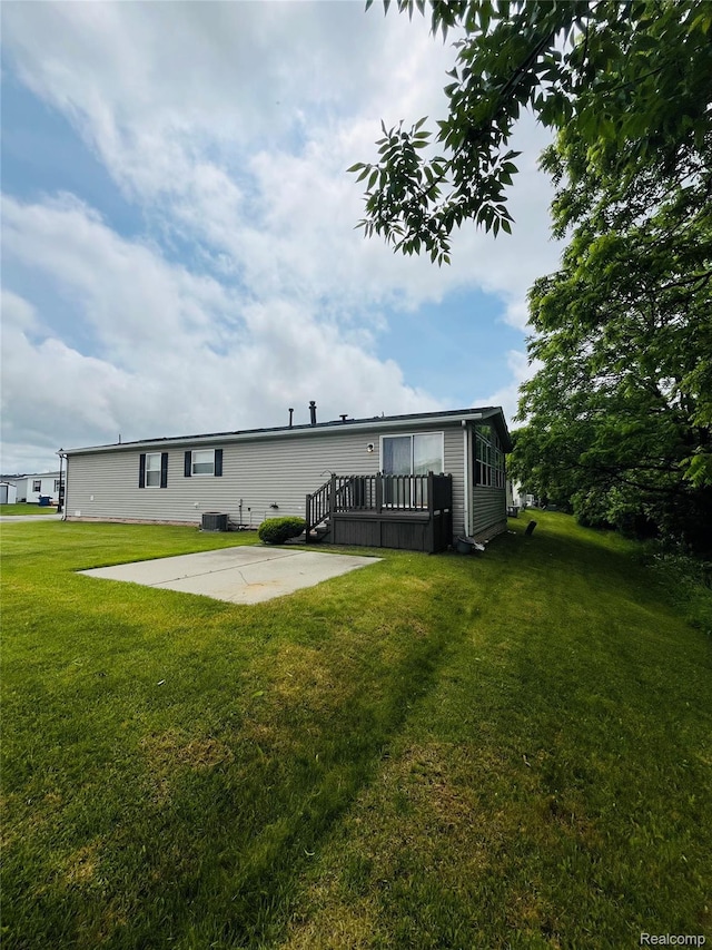 6283 Leigh Ct, Fenton, MI 48430 - photo 23
