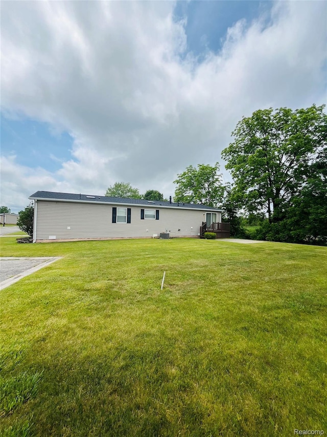 6283 Leigh Ct, Fenton, MI 48430 - photo 24