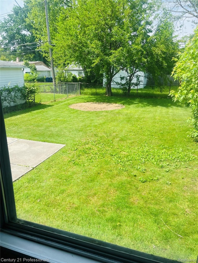 14463 Leonard Ave, Warren, MI 48089 - view of yard