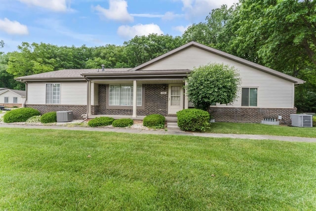 1416 Leisure Dr, Flint, MI 48507 - photo 1