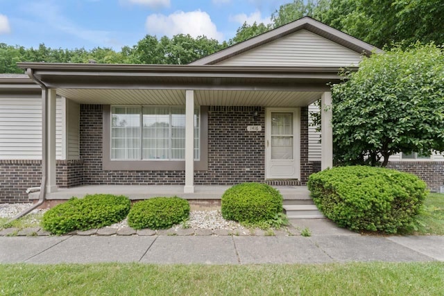 1416 Leisure Dr, Flint, MI 48507 - photo 2