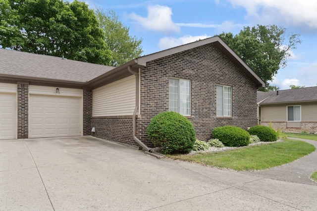 1416 Leisure Dr, Flint, MI 48507 - photo 4