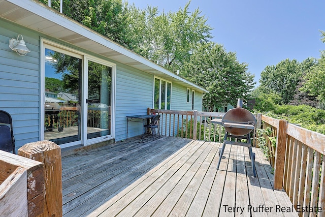 4651 Remembrance Rd NW, Grand Rapids, MI 49534 - deck featuring area for grilling