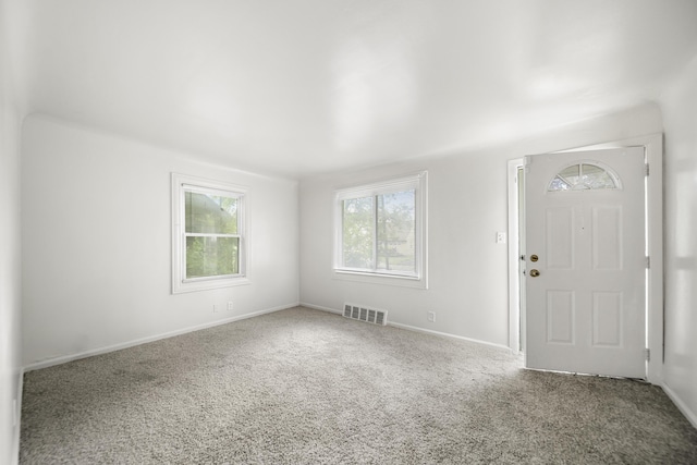 470 Fildew Ave, Pontiac, MI 48341 - carpeted foyer entrance featuring baseboards