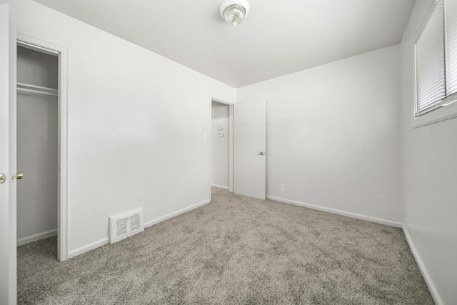 470 Fildew Ave, Pontiac, MI 48341 - unfurnished bedroom with carpet and a closet