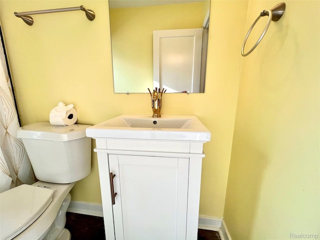 23657 Hill Ave, Warren, MI 48091 - half bathroom with toilet and vanity