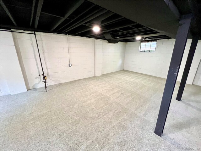 23657 Hill Ave, Warren, MI 48091 - below grade area featuring carpet