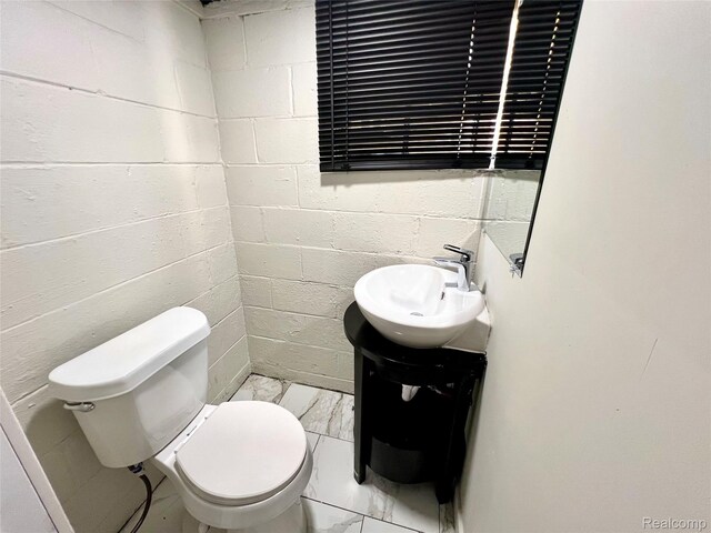23657 Hill Ave, Warren, MI 48091 - half bath featuring marble finish floors and vanity