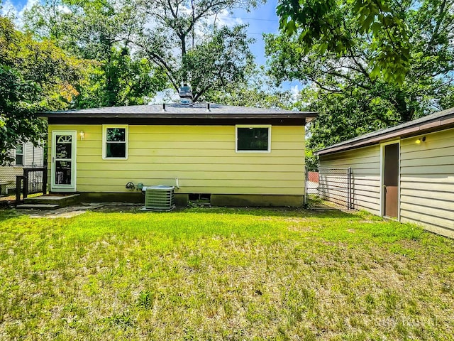 4164 Madison Ave SE, Grand Rapids, MI 49548 - rear view of house