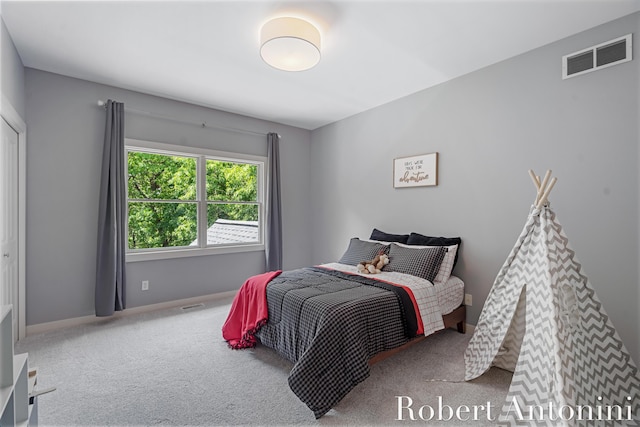 1977 Emerald Glen Ct NE, Ada, MI 49301 - carpeted bedroom with baseboards