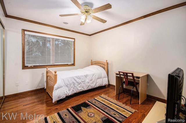 6271 Potomac Cir W, Bloomfield, MI 48322 - bedroom featuring wood finished floors, ceiling fan, and ornamental molding