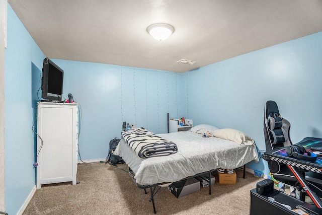 134 Honeoye St SW, Grand Rapids, MI 49548 - bedroom with carpet floors