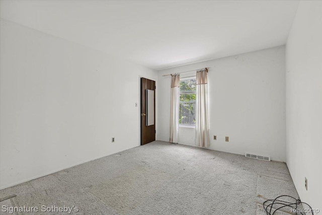 27671 W Echo Vly, Farmington Hills, MI 48334 - view of carpeted spare room