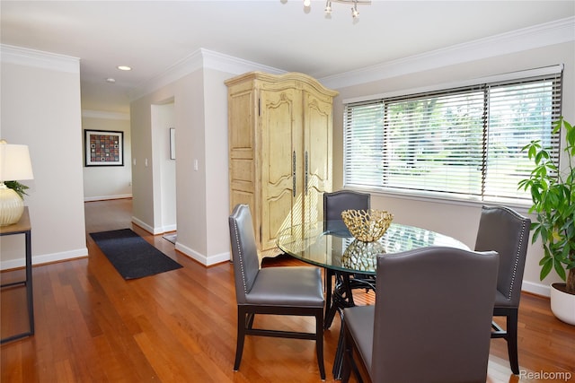 142 E Hickory Grove Rd Unit 3, Beverly Hills, MI 48304 - dining room with wood finished floors, crown molding, and recessed lighting