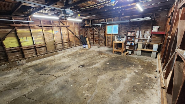 1512 Werner Ave NW, Grand Rapids, MI 49534 - garage featuring a garage door opener