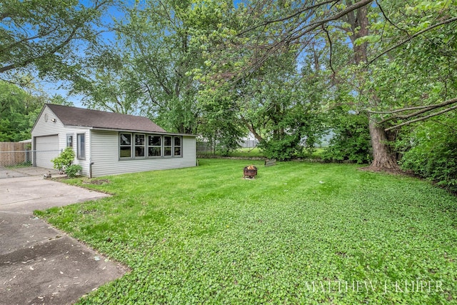 1512 Werner Ave NW, Grand Rapids, MI 49534 - view of yard with a garage and an outdoor structure