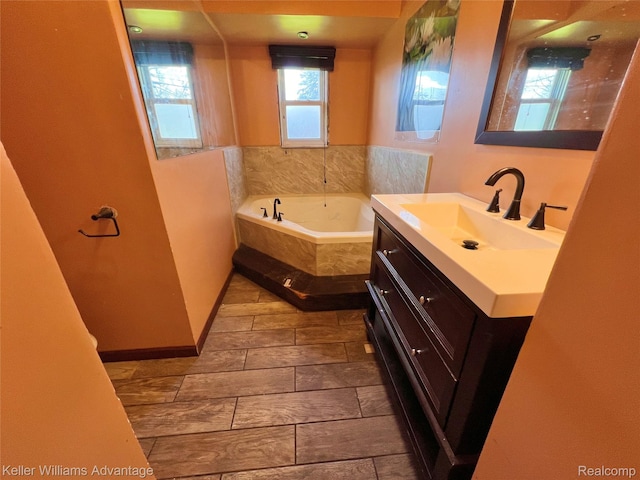 913 Cameron Ave, Pontiac, MI 48340 - bathroom with vanity and a bath