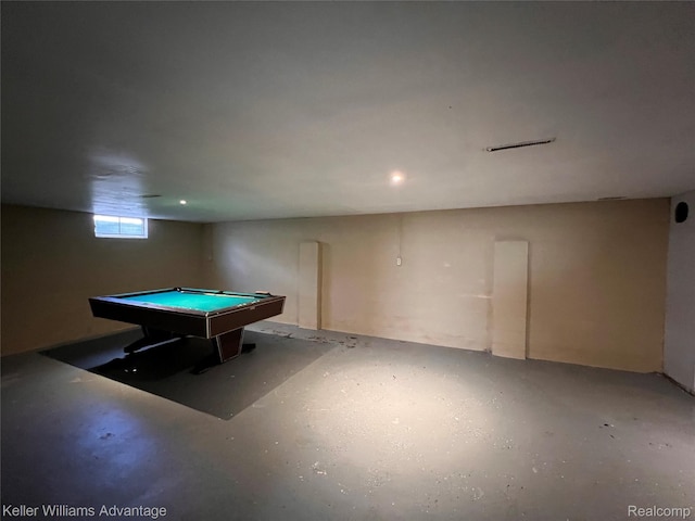 913 Cameron Ave, Pontiac, MI 48340 - recreation room featuring concrete flooring and billiards