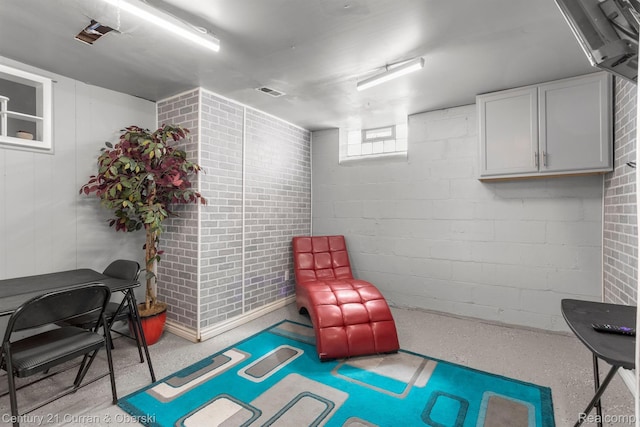 11670 Marlowe St, Detroit, MI 48227 - view of sitting room