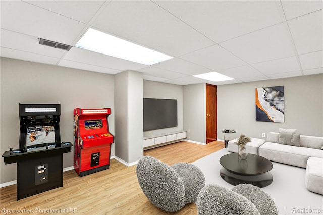 4770 Hedgewood Dr, Bloomfield Hills, MI 48301 - living area with wood finished floors and a paneled ceiling