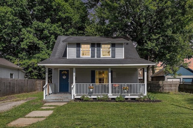 109 N Lincoln Ave, Niles, MI 49120 - view of front facade with a porch