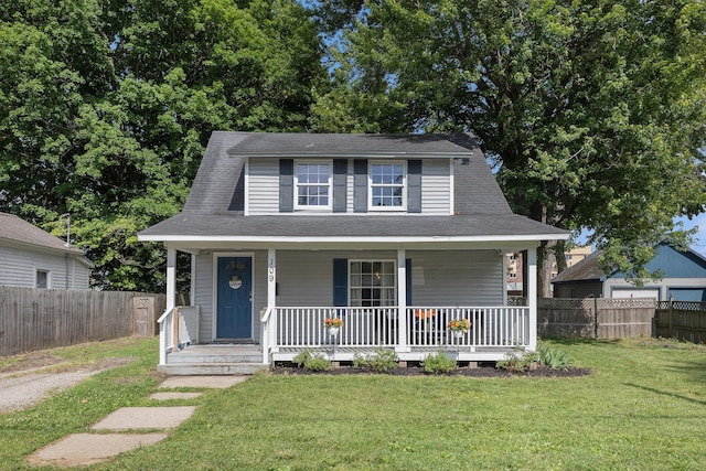 109 N Lincoln Ave, Niles, MI 49120 - view of front facade with a porch