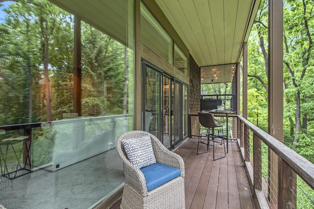 13 Regent Dr, Ann Arbor, MI 48104 - view of wooden deck