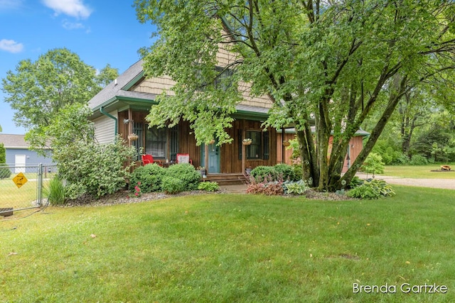 17318 Thunder Bay Ct, Howard City, MI 49329 - view of front of home with covered porch