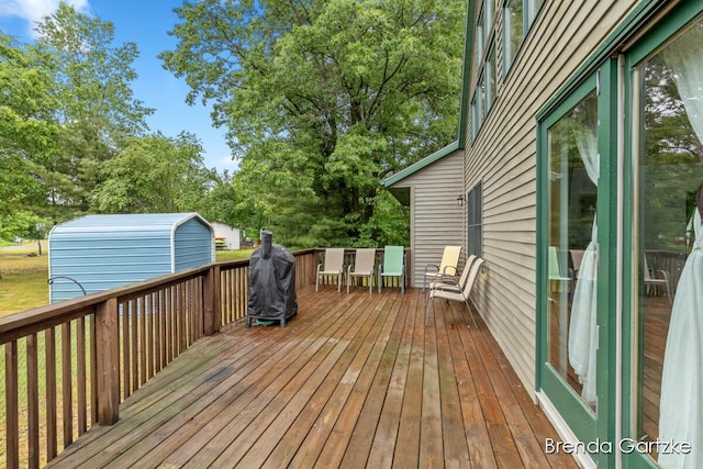 17318 Thunder Bay Ct, Howard City, MI 49329 - wooden terrace featuring a shed