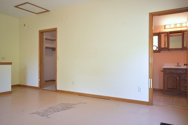 4467 S Forthill Dr, Suttons Bay, MI 49682