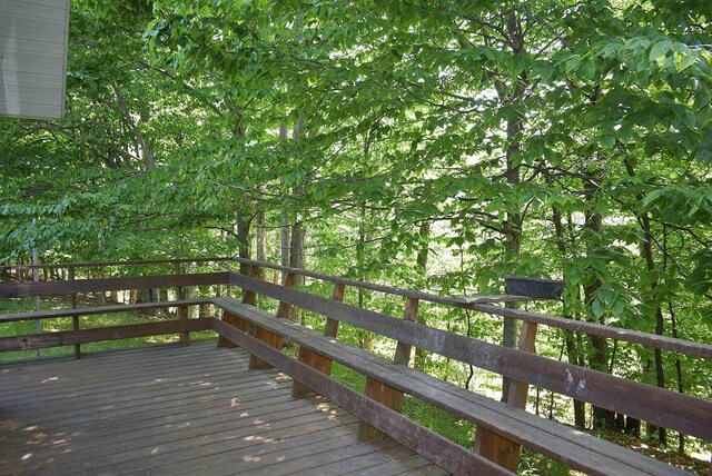 4467 S Forthill Dr, Suttons Bay, MI 49682
