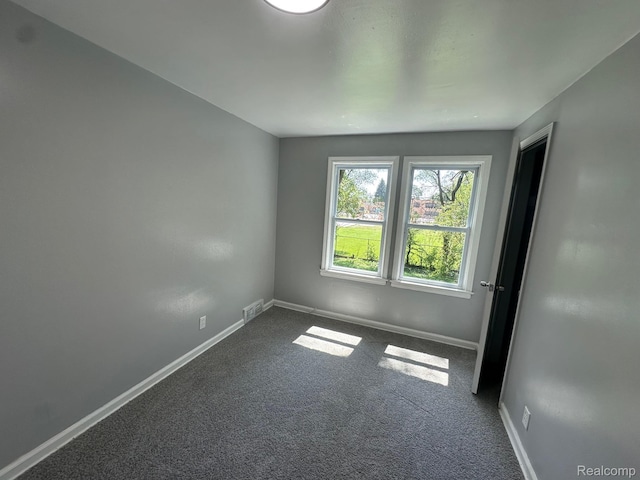 11912 Lakepointe St, Detroit, MI 48224 - photo 9