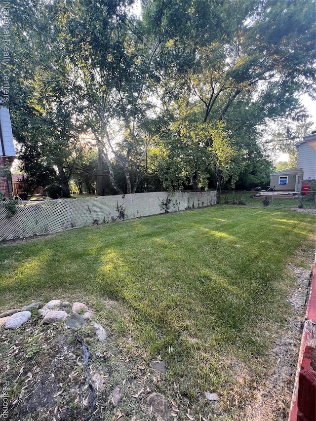 20120 N Covington Pkwy, Southfield, MI 48221 - view of yard