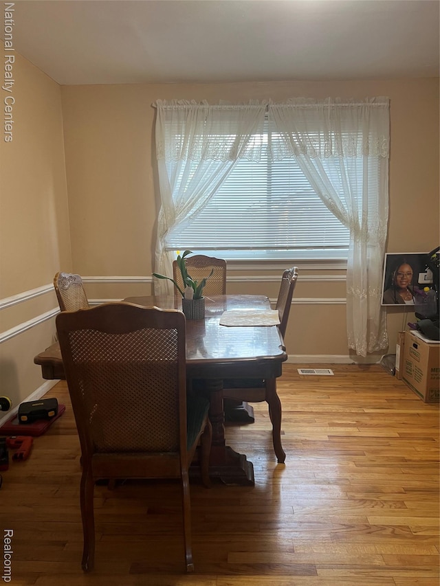 20120 N Covington Pkwy, Southfield, MI 48221 - dining space featuring light wood-style floors