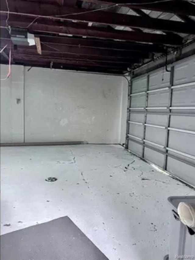 1460 S Dye Rd, Flint, MI 48532 - view of garage