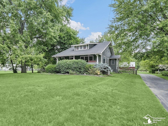 2252 W Temperance Rd, Temperance, MI 48182 - view of front of house featuring a shingled roof