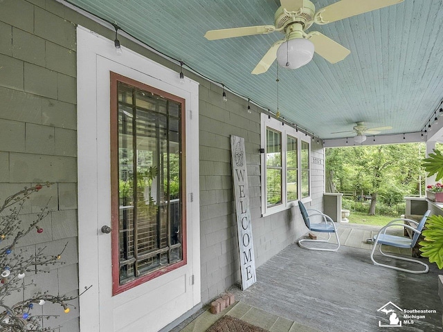 2252 W Temperance Rd, Temperance, MI 48182 - sunroom / solarium featuring a ceiling fan