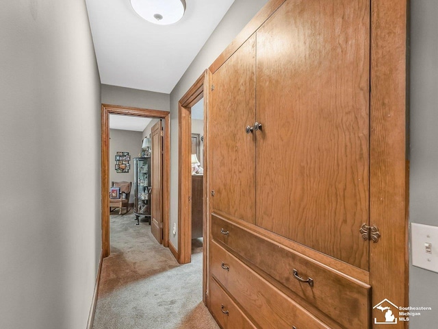 2252 W Temperance Rd, Temperance, MI 48182 - hallway featuring light carpet
